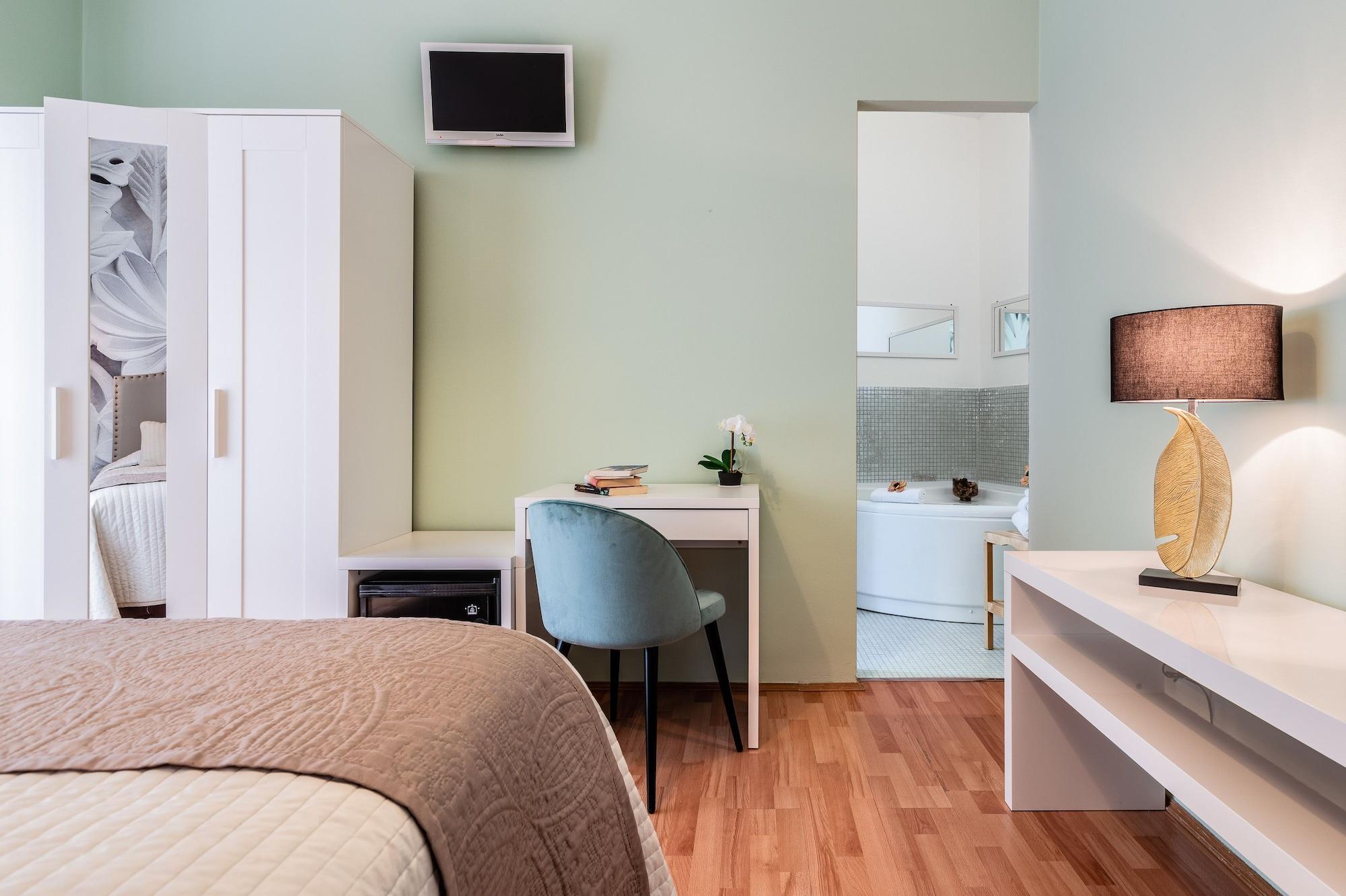 ฟิออร์ ดี โลโต รูมส์ Bed & Breakfast กาญารี ภายนอก รูปภาพ